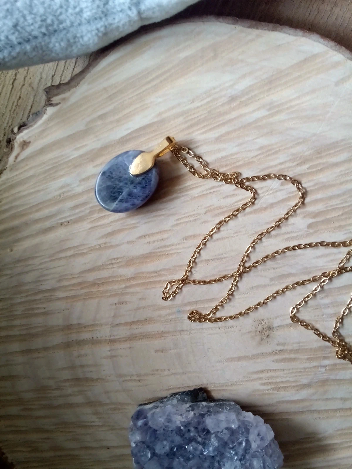 Amethist steen hanger 💜 – photo 4